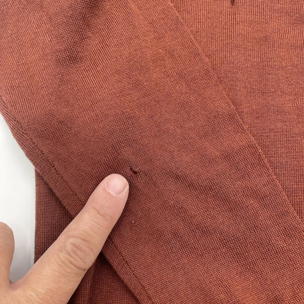 Banana Republic Womens Petite XS Rust Brown 100% Merino Wool Turtleneck Sweater - Picture 3 of 10